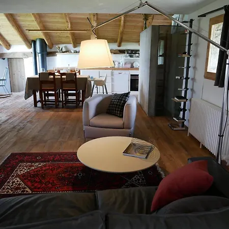 Lodge Grandze Vetan *